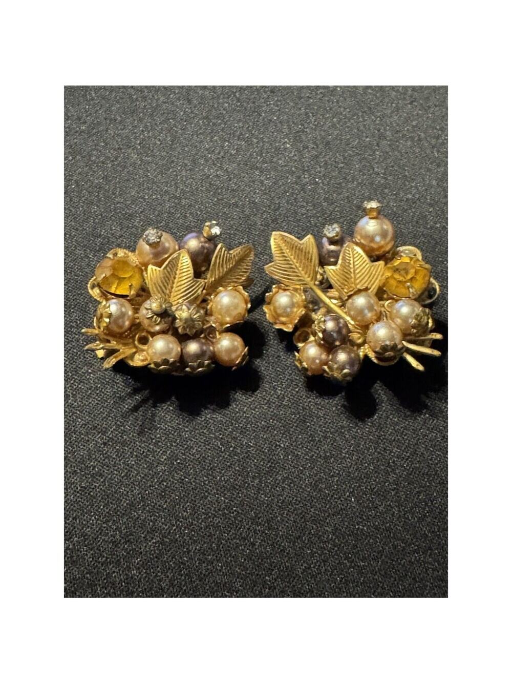 Beau Jewels Vintage Gold Tone Clip on Earrings